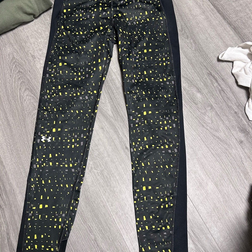 Under Armour Women's Black and Yellow Patterned Jeans